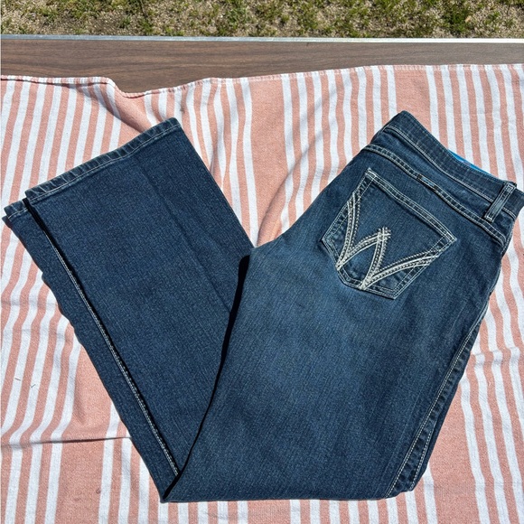 Wrangler Denim - Wrangler Stretch Band Women’s Jeans (size 32)